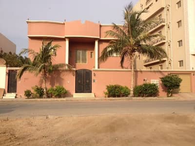 5 Bedroom Villa for Sale in Jeddah, Western Region - Villa for sale in Madina Road 5 Bedroom Villa for Sale in Jeddah, Western Region - Villa for sale in Madina Road