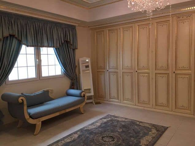 فيلا للايجار بحي السليمانيه مع الاثاث كاملا فيلا للايجار بحي السليمانيه مع الاثاث كاملا