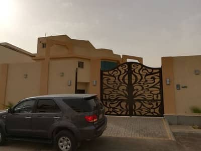 (( رقم العرض 113 )) للبيع فيلا درج بالصالة فاخرة + شقة تصميم قصر 900 م (( رقم العرض 113 )) للبيع فيلا درج بالصالة فاخرة + شقة تصميم قصر 900 م
