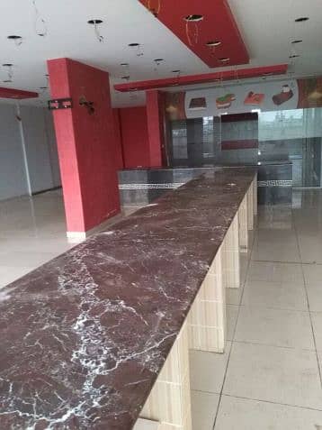 محل 113 متر للايجار على شارع حيوي , يناسب جميع النشاطات محل 113 متر للايجار على شارع حيوي , يناسب جميع النشاطات