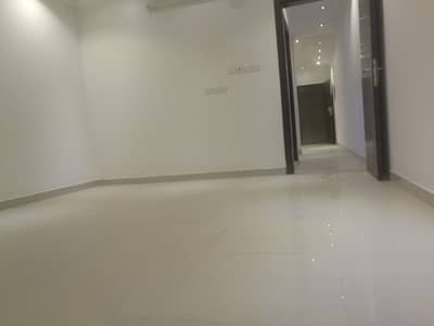Commercial Building for Rent in Al Zulfi, Riyadh Region - Photo Commercial Building for Rent in Al Zulfi, Riyadh Region - Photo
